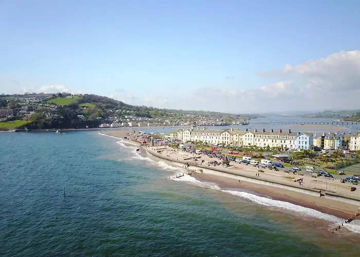 Crab Shack Apartments - Stylish Back Beach Duplex Apartment, Teignmouth
