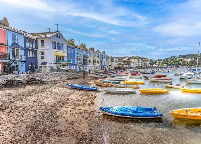 Crab Shack Apartments - Stylish Back Beach Duplex Apartment, Teignmouth