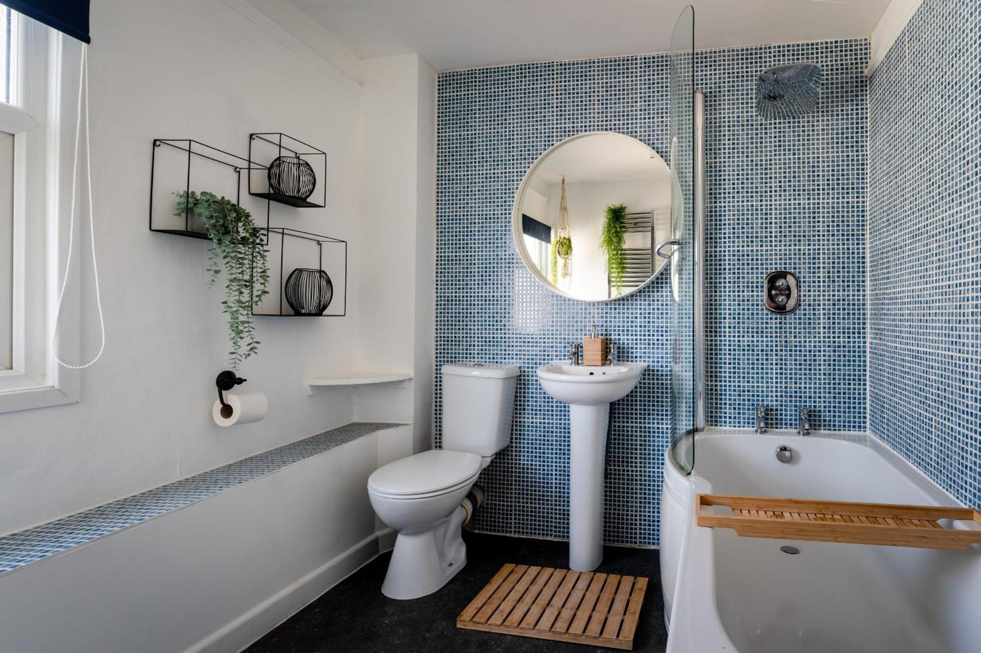 Crab Shack - Stylish Back Duplex Apartment, Apartment *