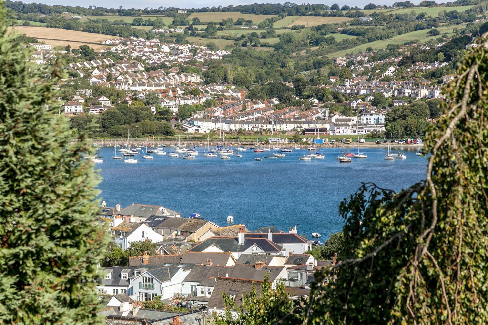 Crab Shack - Stylish Back Duplex Apartment, Apartment Teignmouth