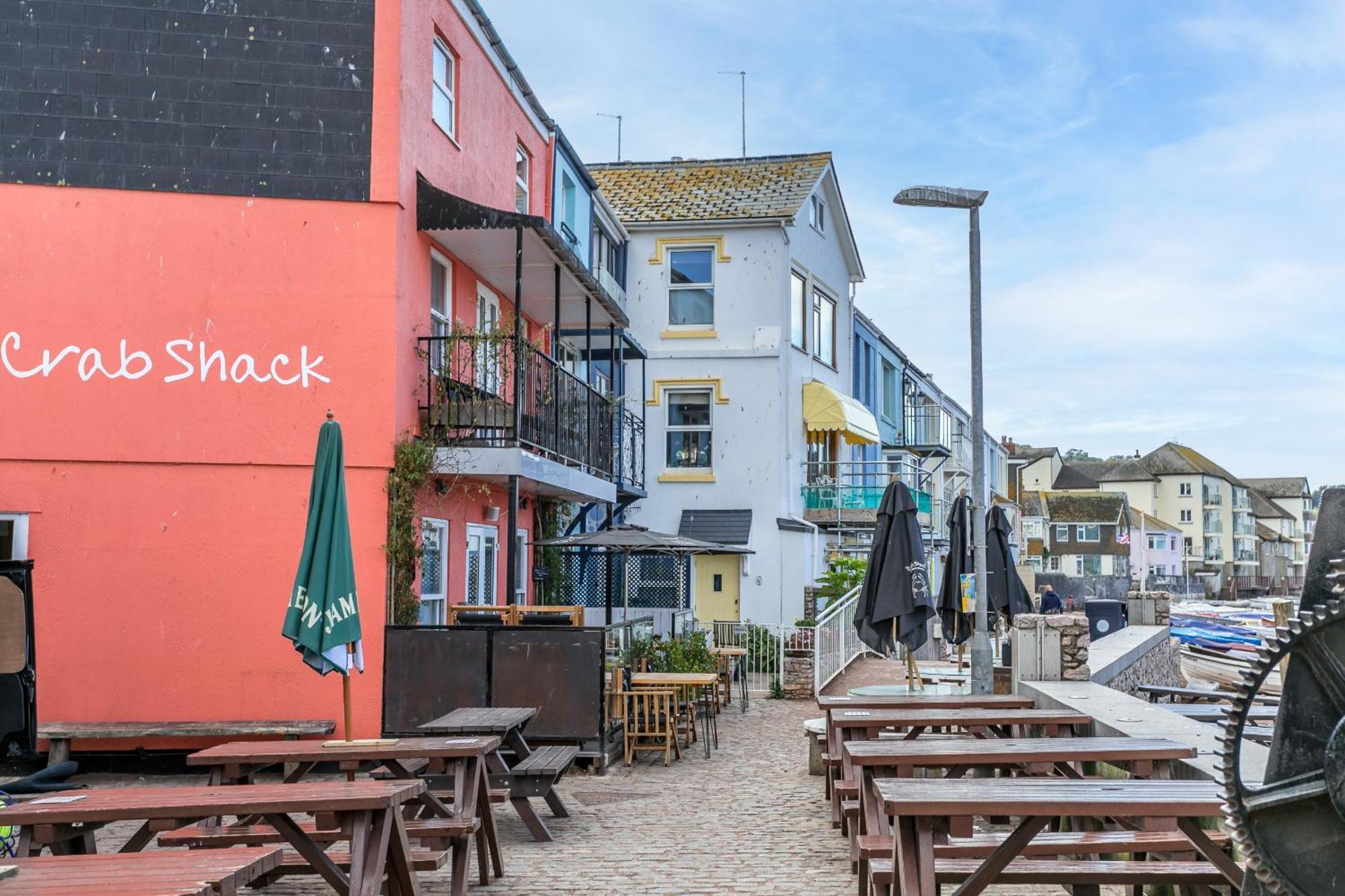 Crab Shack - Stylish Back Duplex Apartment, Teignmouth