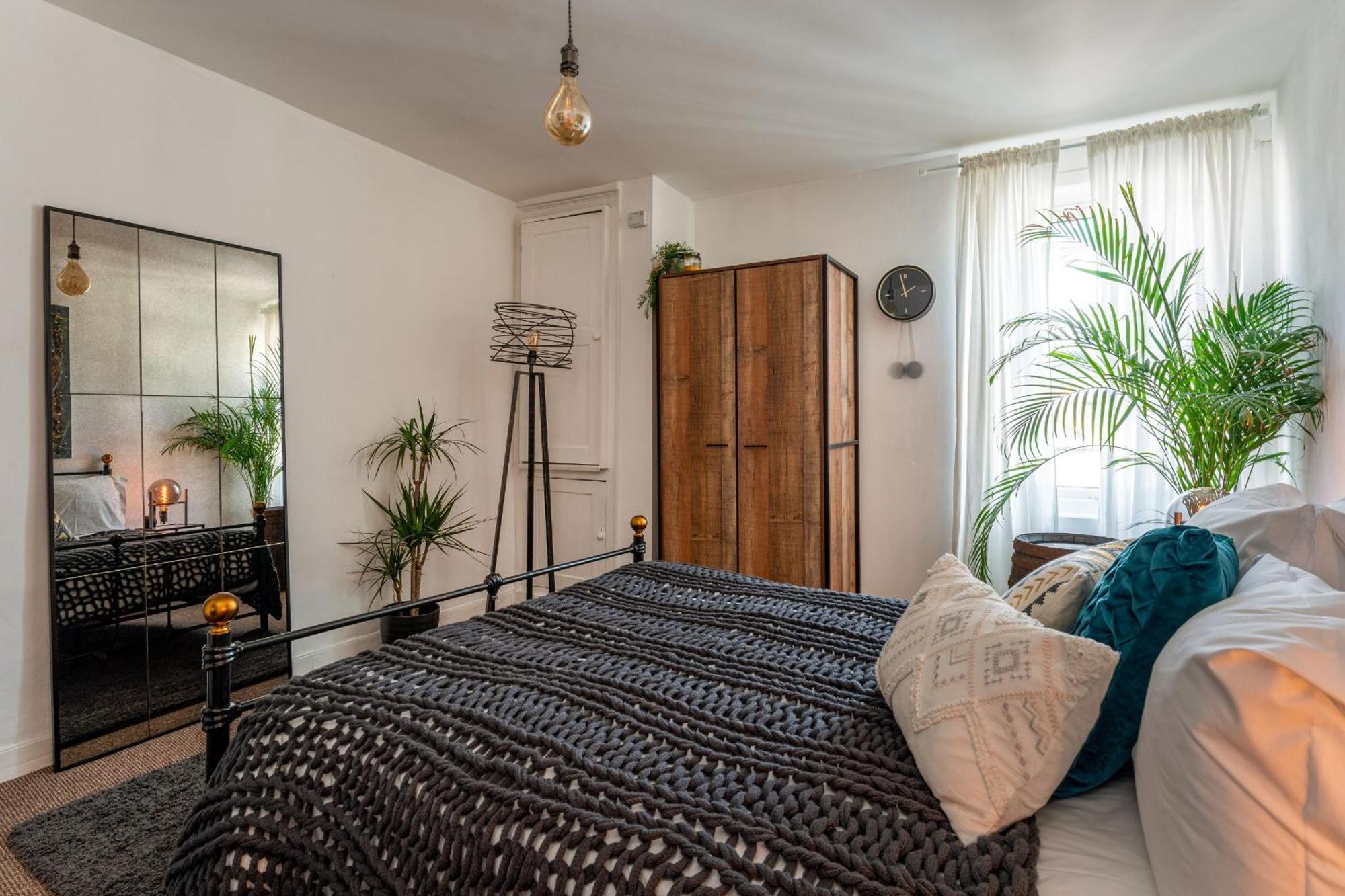 Crab Shack - Stylish Back Duplex Apartment, Apartment Teignmouth