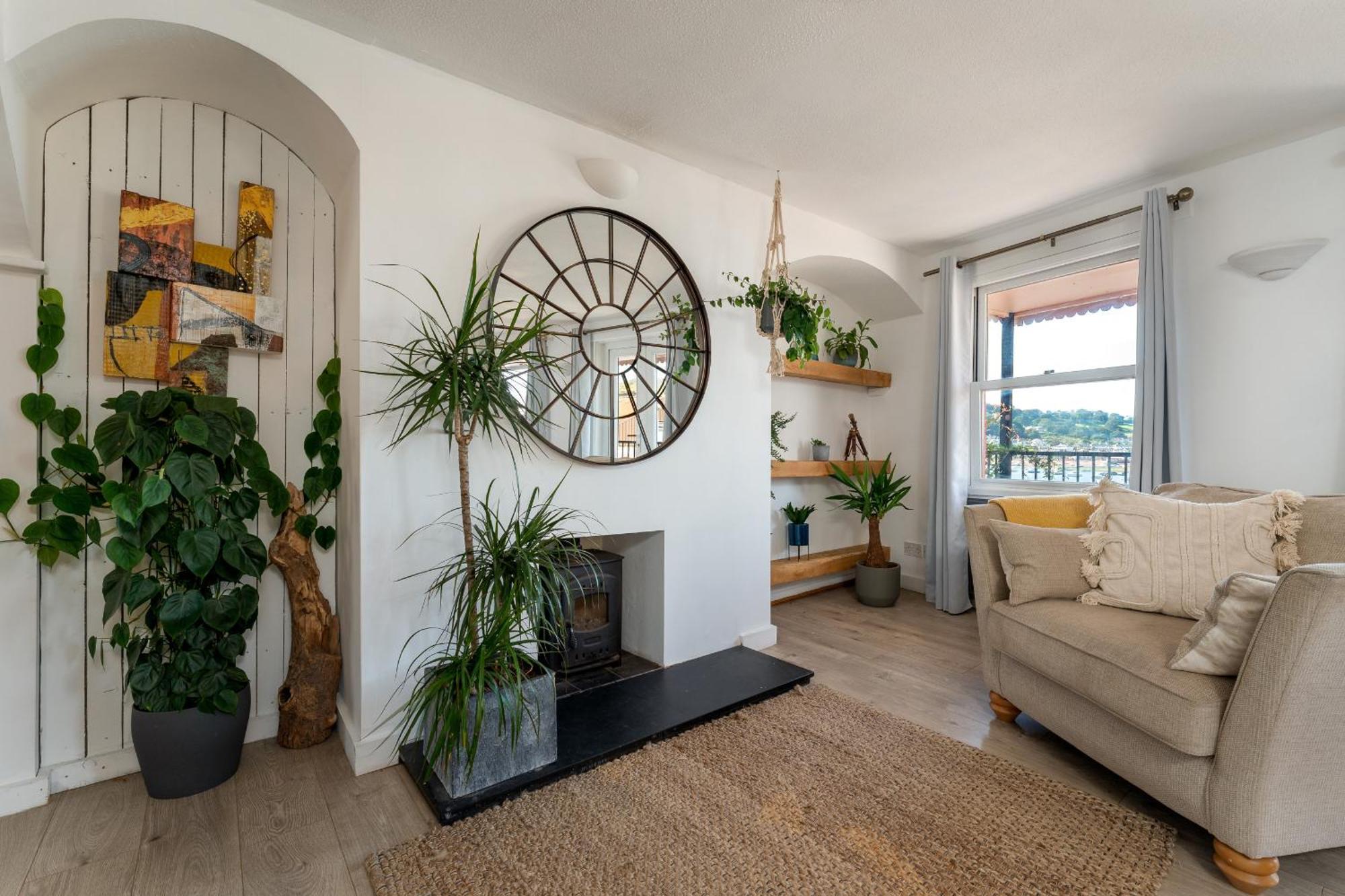 Apartment Crab Shack - Stylish Back Duplex Apartment,